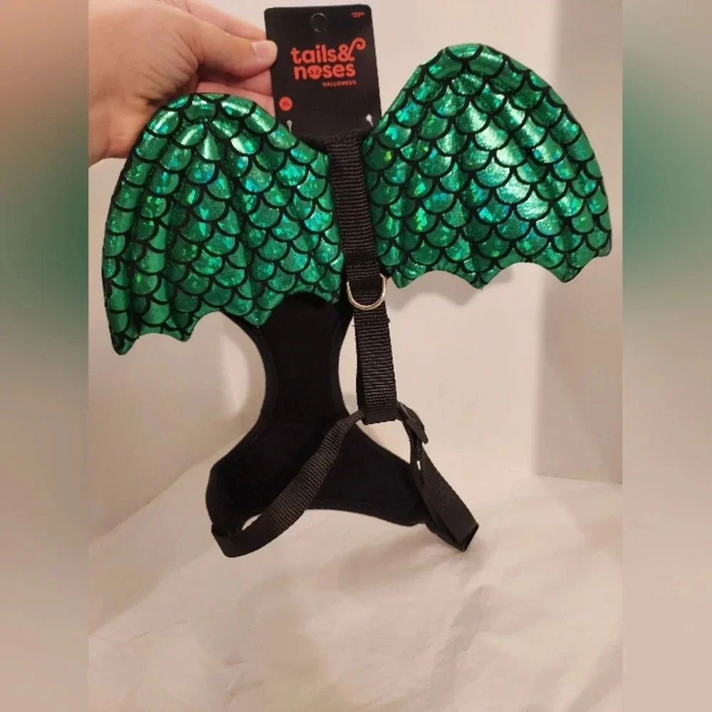 NWT Tails & Noses Dragon Wings Dog Harness in Size XL